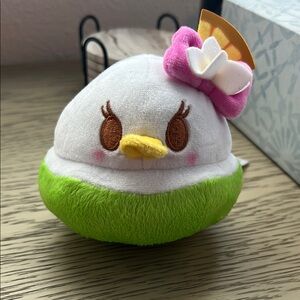 Disney Daisy Duck Munchling